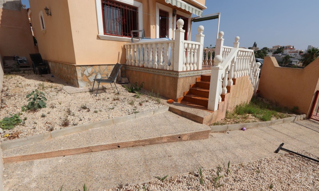 Resale - Villa - Orihuela - Villamartin
