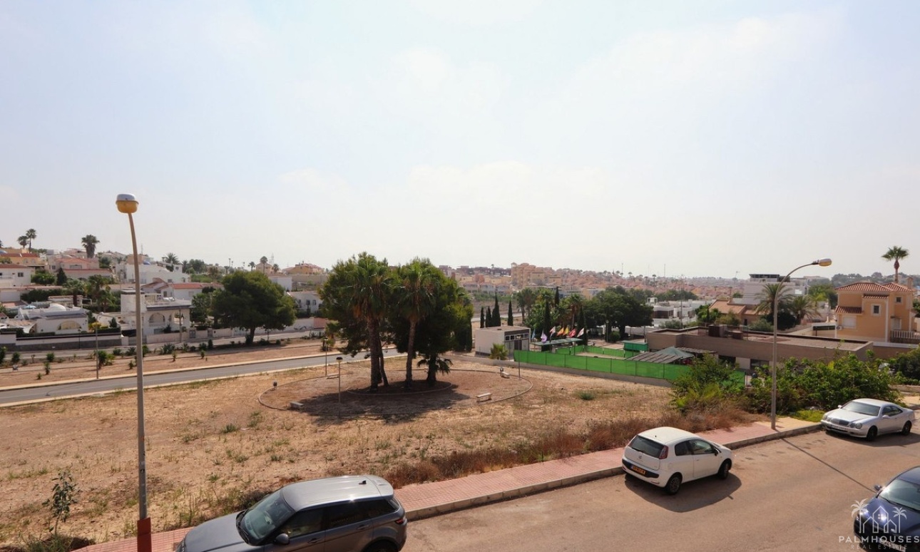 Resale - Villa - Orihuela - Villamartin