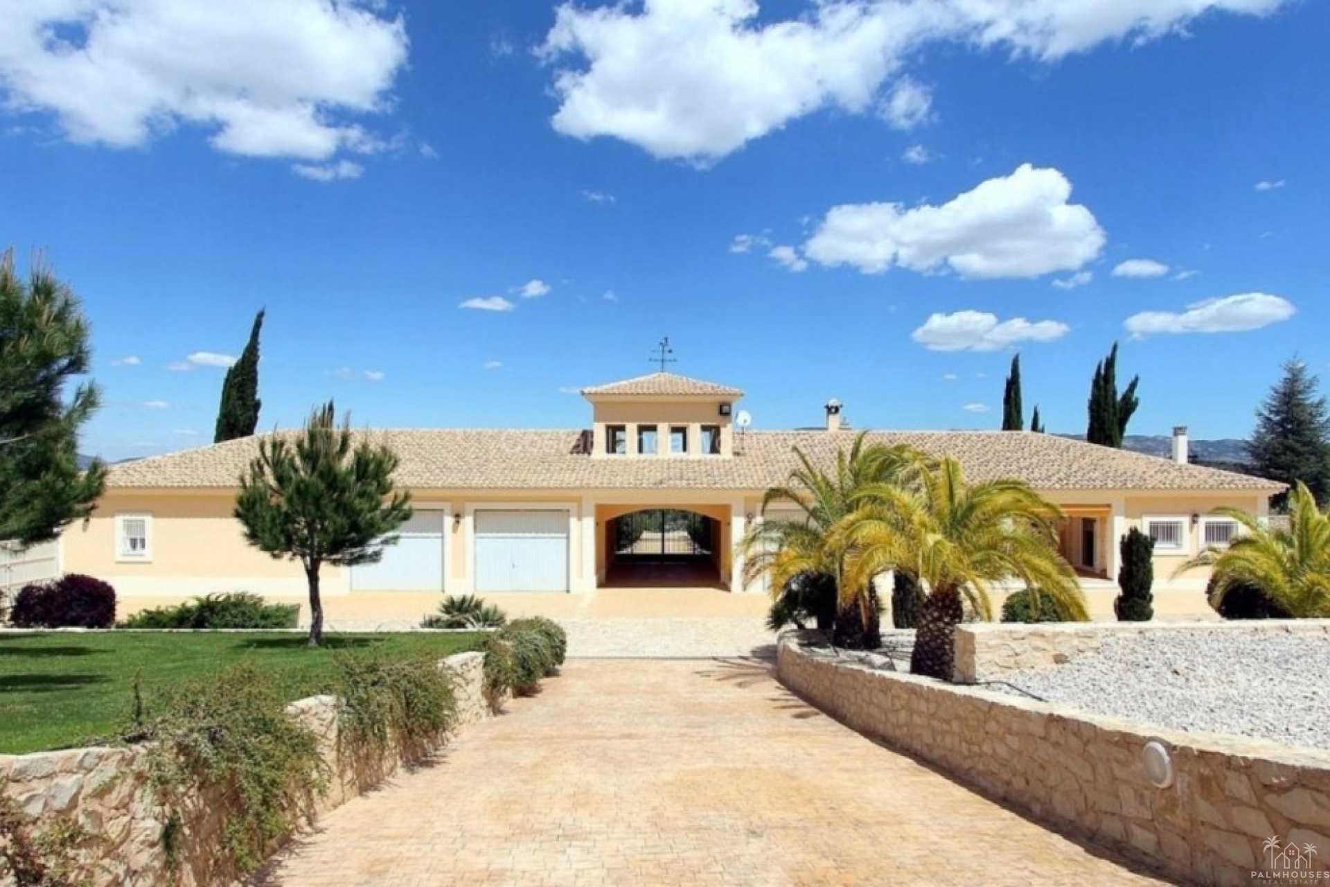 Resale - Villa - Penaguila - Penaguila Centro