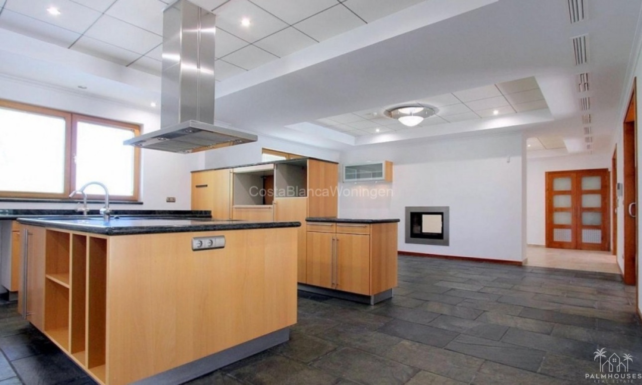 Resale - Villa - Penaguila - Penaguila Centro
