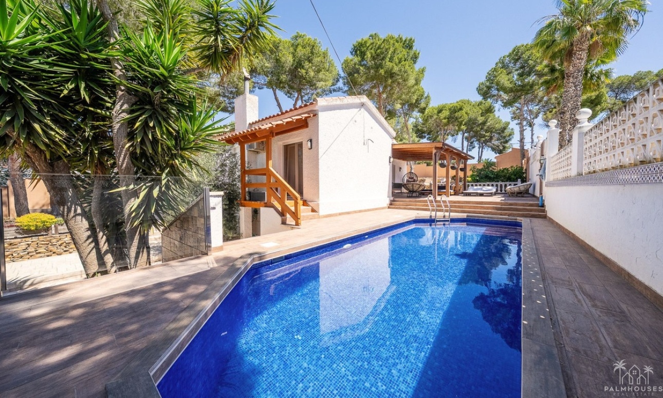 Resale - Villa - Pilar de La Horadada - Pilar de la Horadada Centro