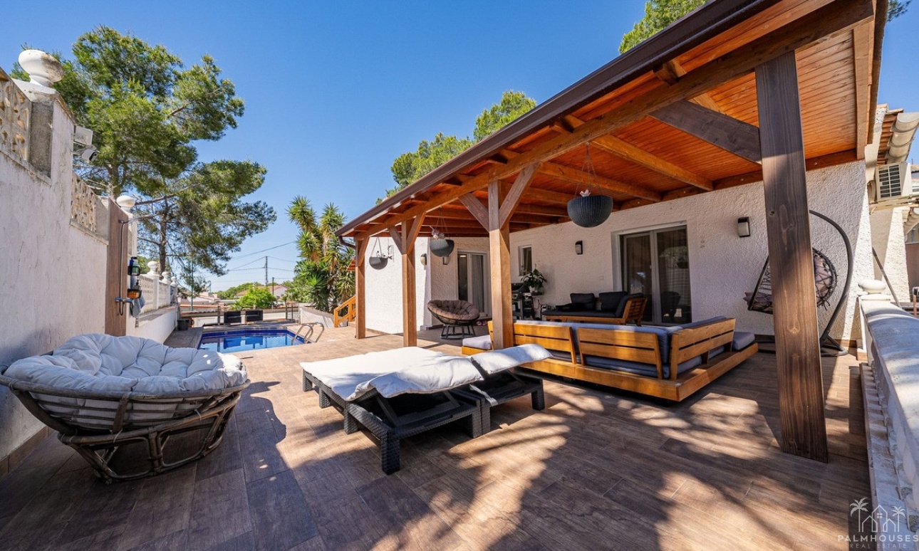 Resale - Villa - Pilar de La Horadada - Pilar de la Horadada Centro