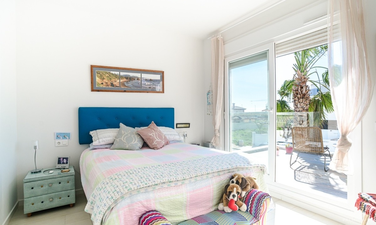Resale - Villa - Pilar de La Horadada - Pilar de la Horadada