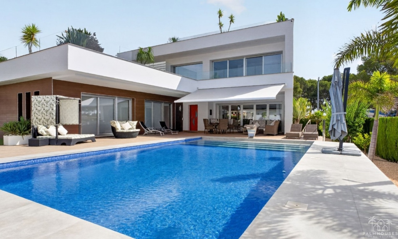 Resale - Villa - Pinar de Campoverde - Inland