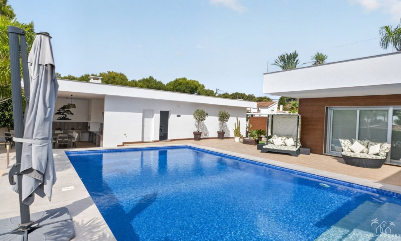 Resale - Villa - Pinar de Campoverde - Inland