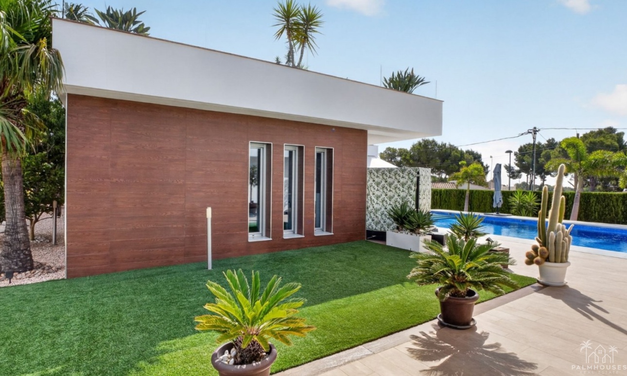Resale - Villa - Pinar de Campoverde - Inland
