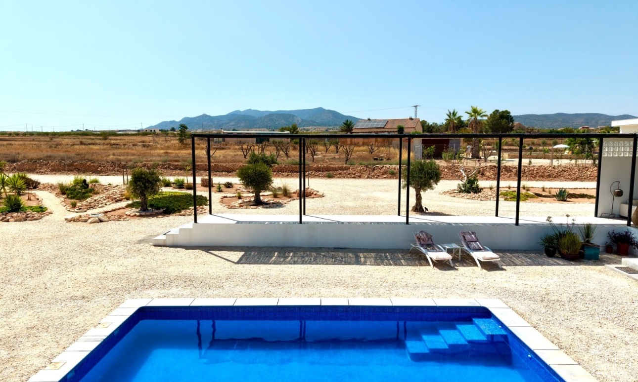 Resale - Villa - Pinoso - Inland