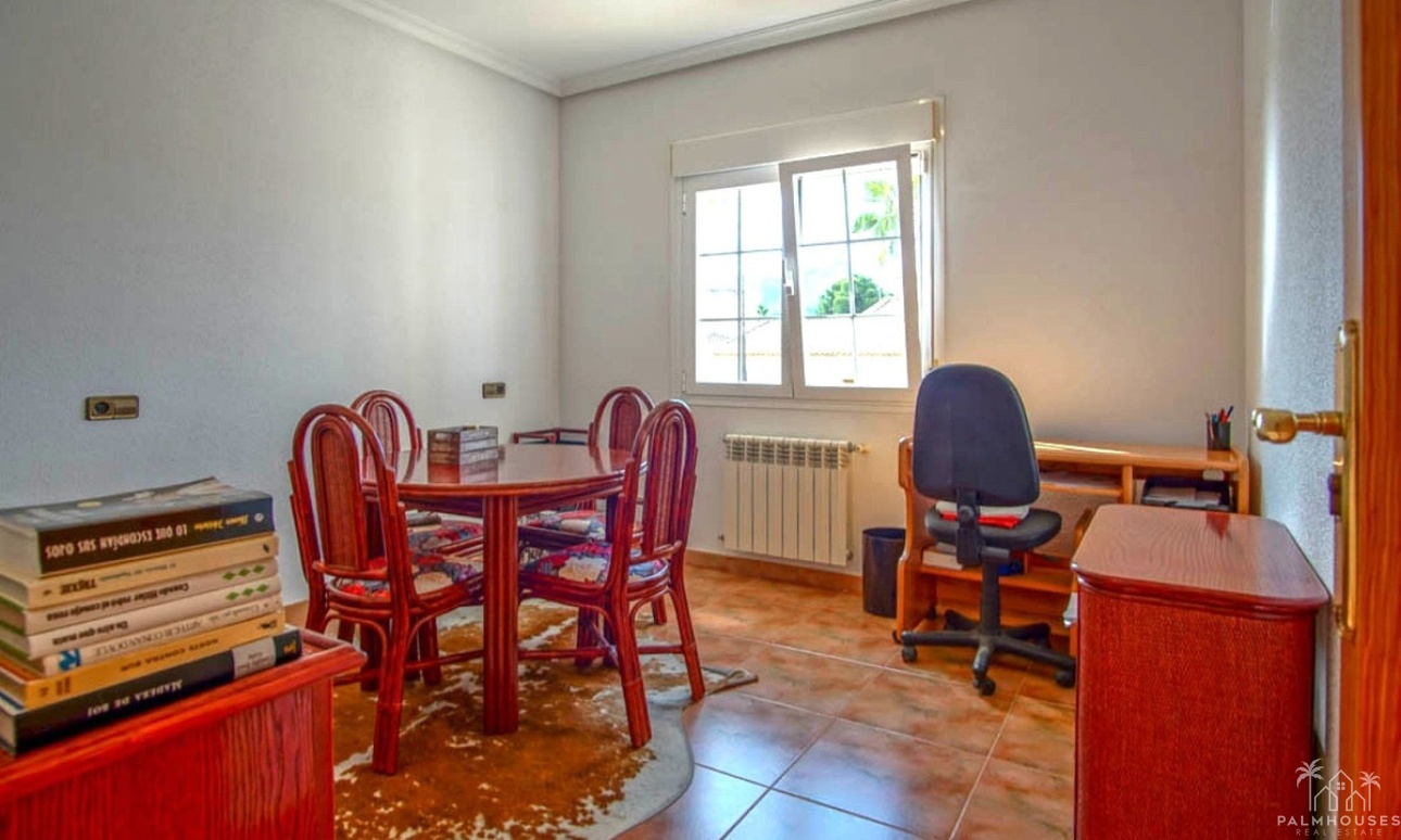 Resale - Villa - Pinoso - Los Pinos