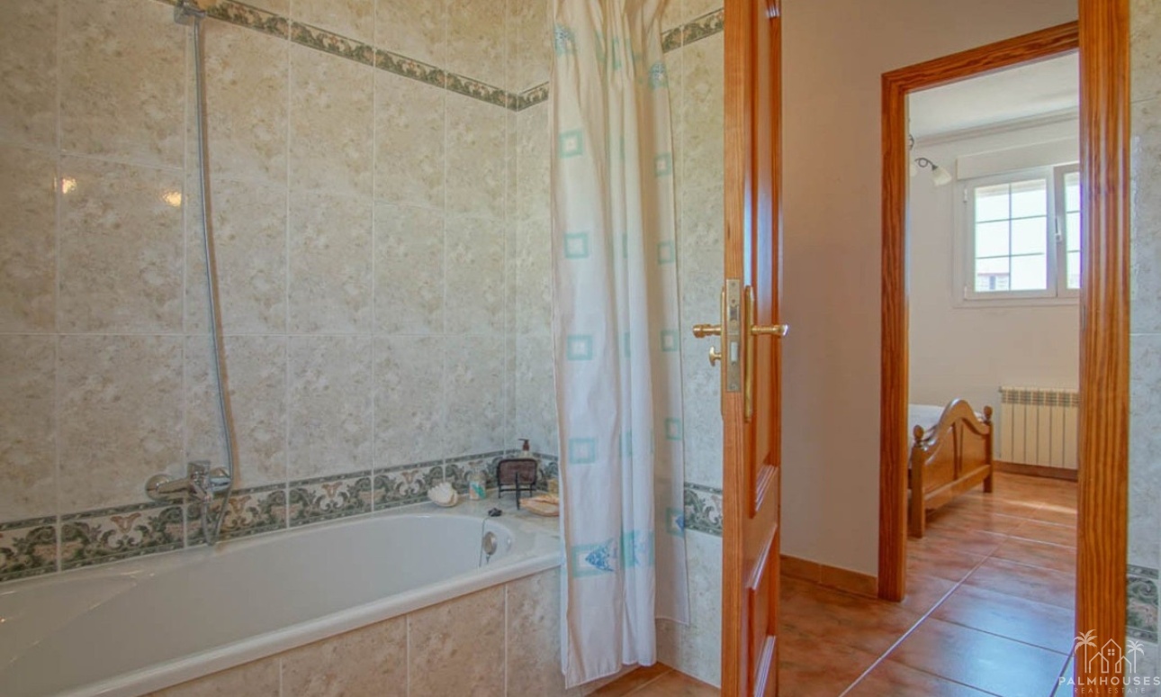 Resale - Villa - Pinoso - Los Pinos