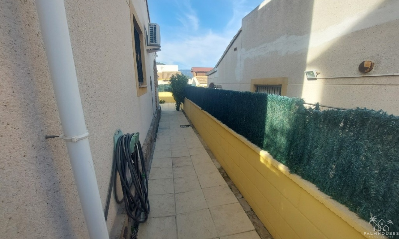 Resale - Villa - Polop - Polop Centro
