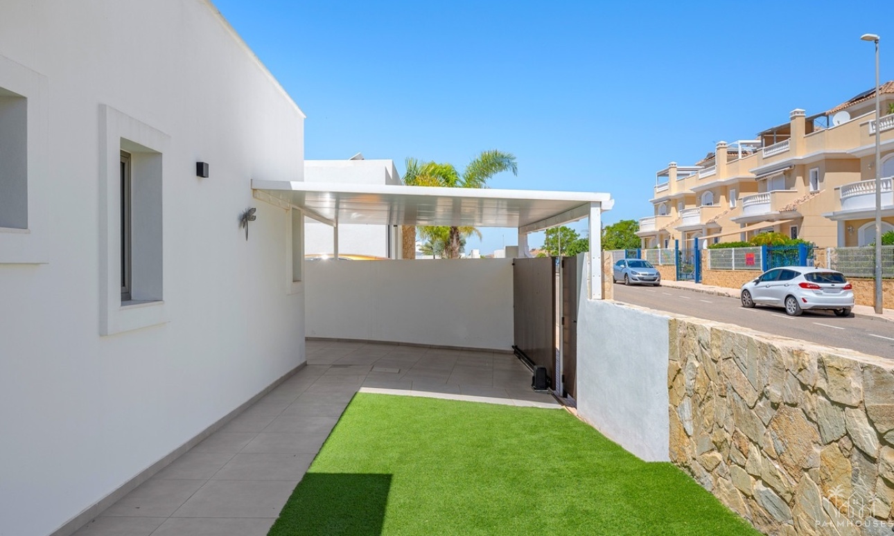 Resale - Villa - San Fulgencio - La Marina