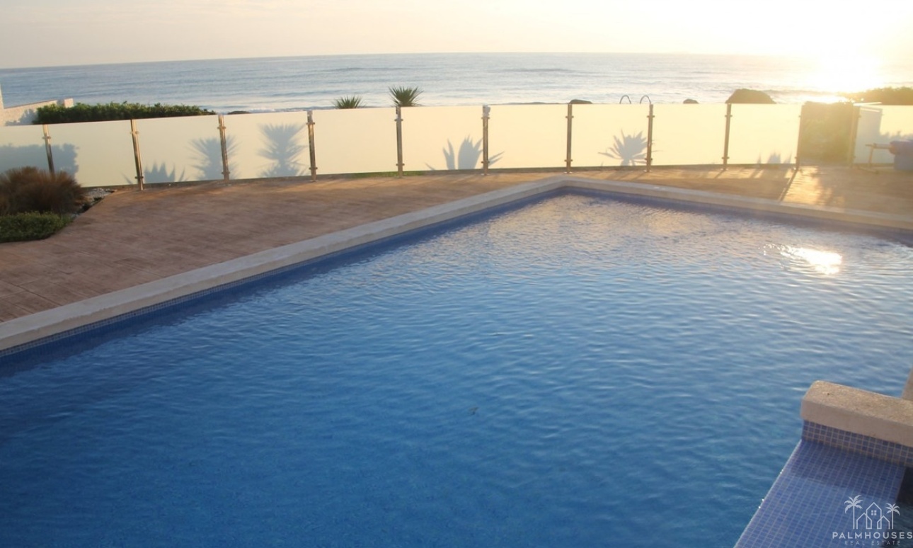 Resale - Villa - San Javier - La Manga Del Mar Menor