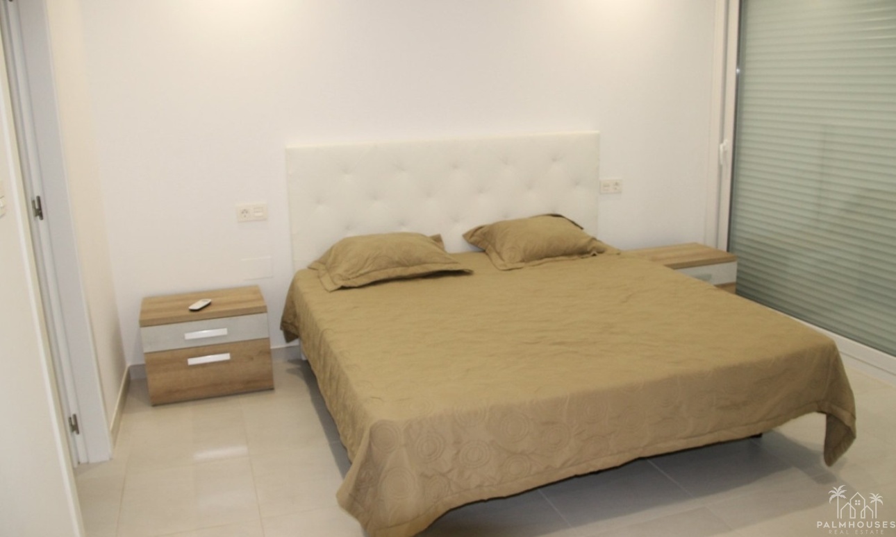 Resale - Villa - San Javier - La Manga Del Mar Menor