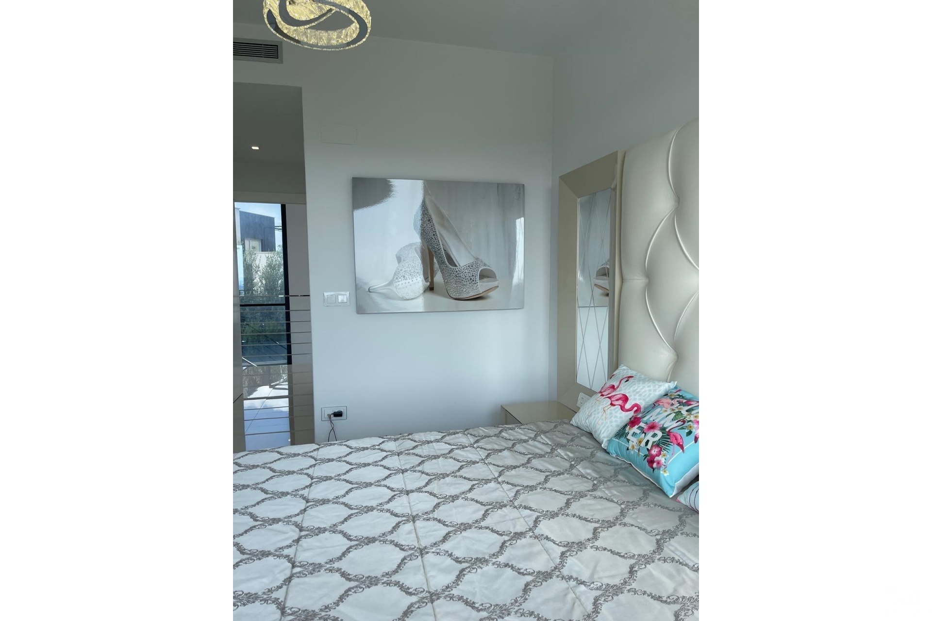 Resale - Villa - San Miguel de Salinas - Altos De San Miguel