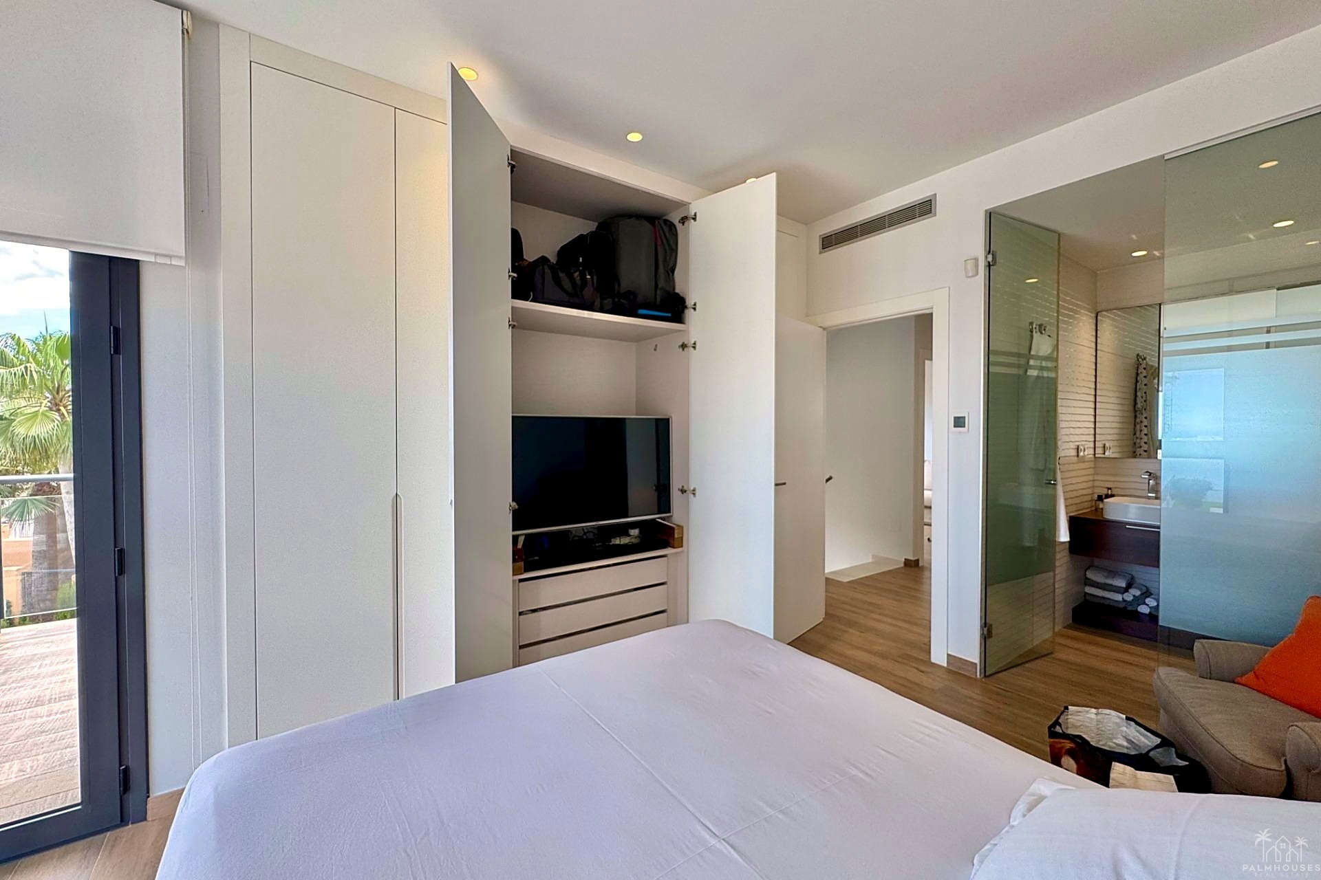 Resale - Villa - San Miguel de Salinas - Bellavista