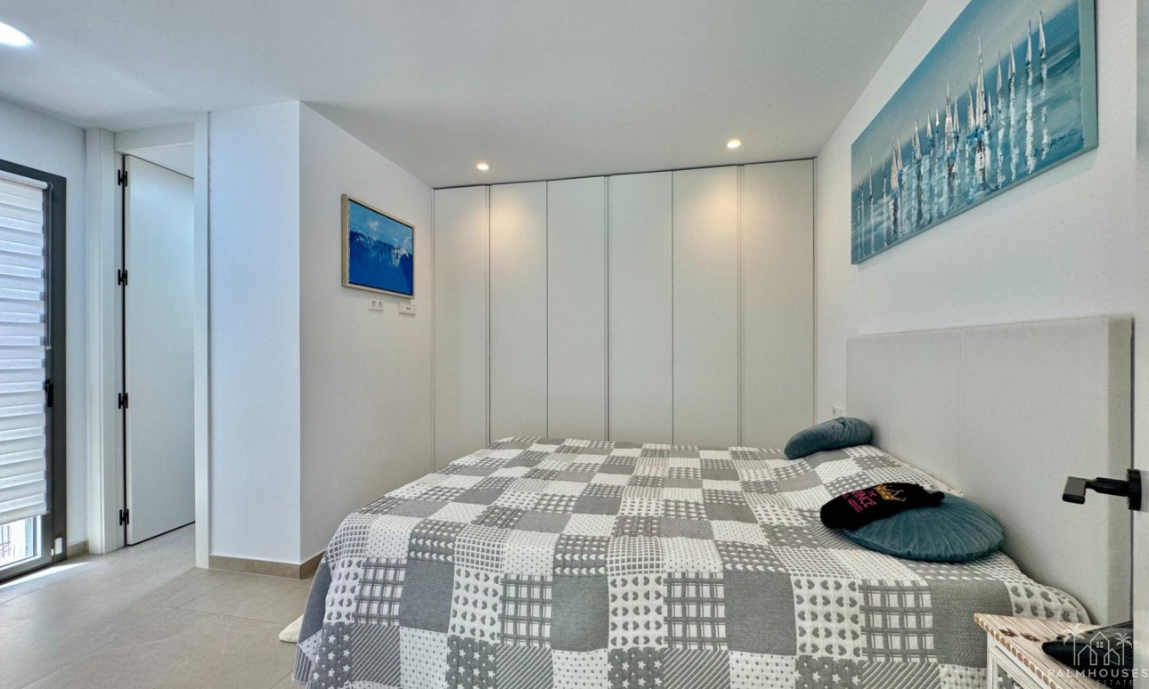 Resale - Villa - San Miguel de Salinas - Blue Lagoon - Galán