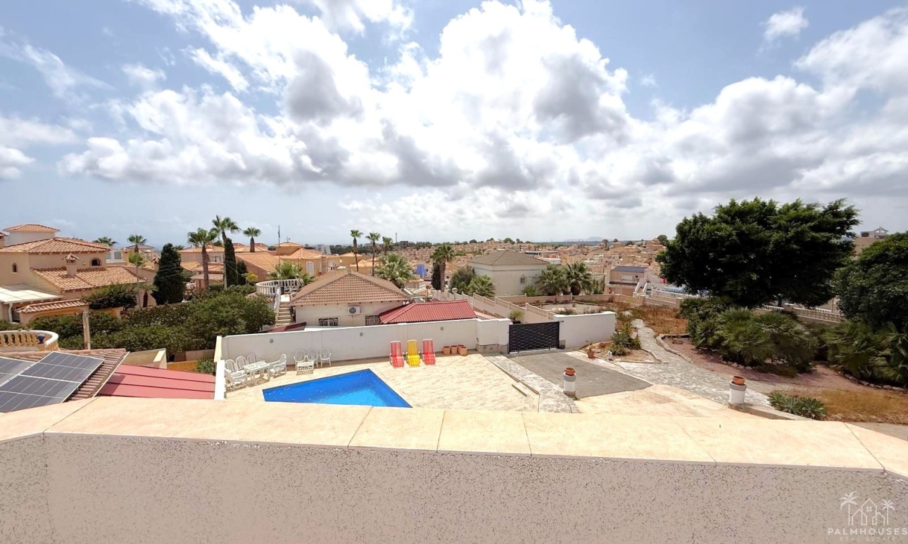 Resale - Villa - San Miguel de Salinas - Blue Lagoon