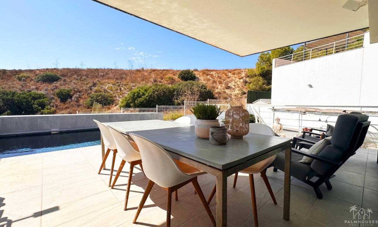 Resale - Villa - San Miguel de Salinas - Inland