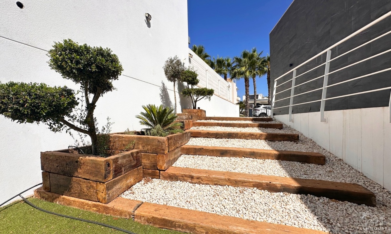 Resale - Villa - San Miguel de Salinas - Inland