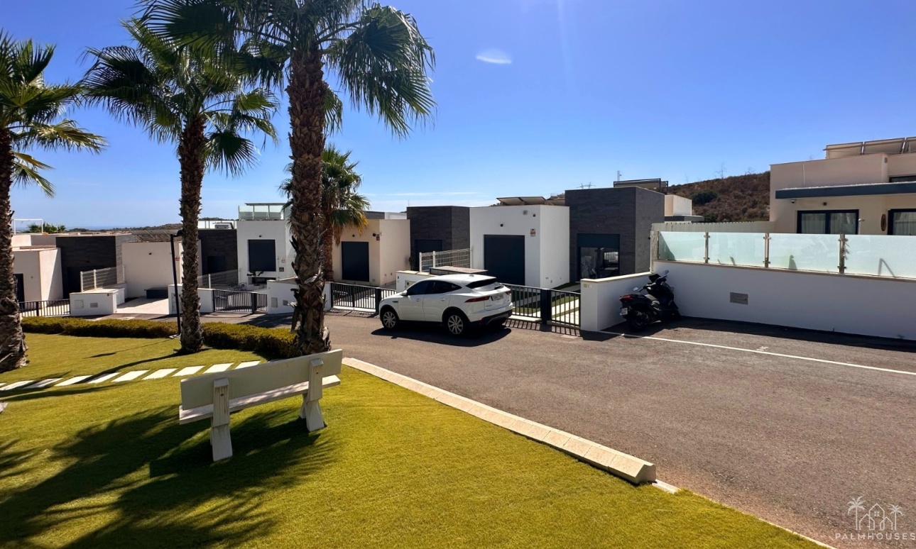 Resale - Villa - San Miguel de Salinas - Inland