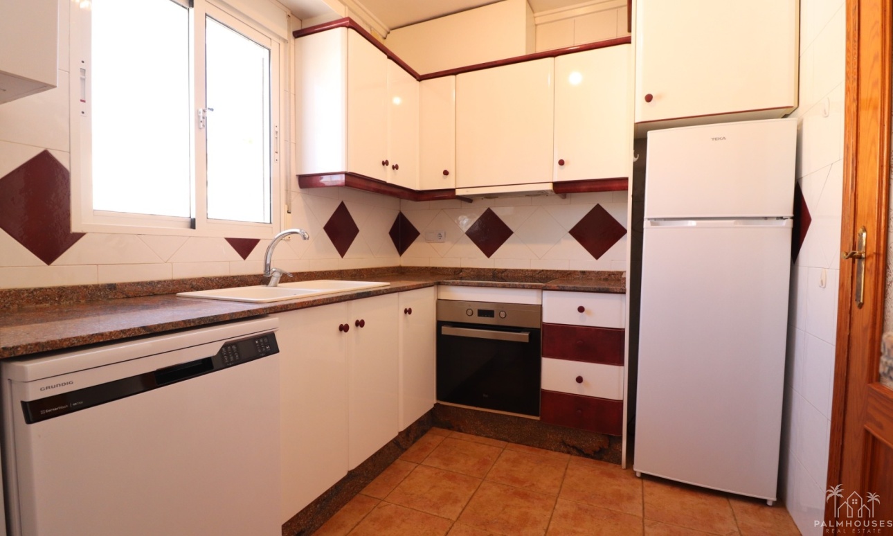 Resale - Villa - San Miguel de Salinas - Lake View Mansions