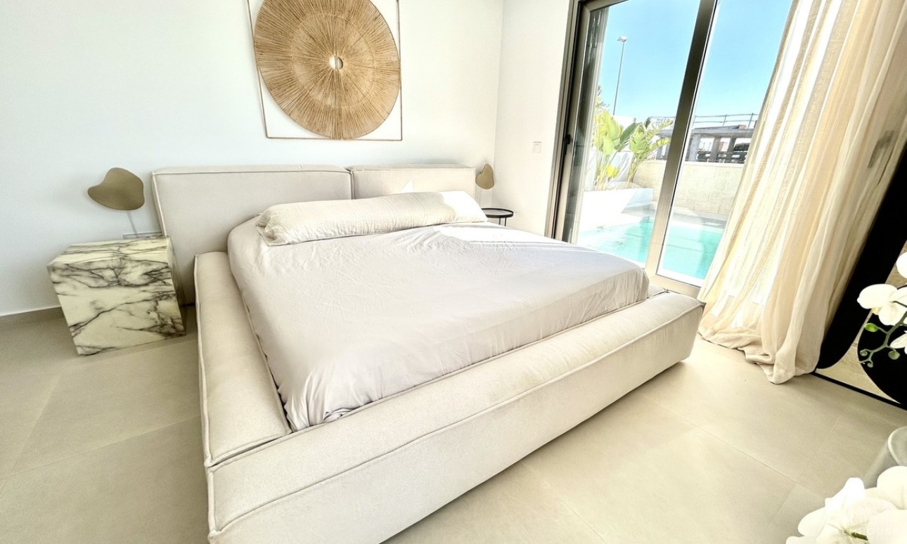 Resale - Villa - San Miguel de Salinas - San Miguel de Salinas Centro