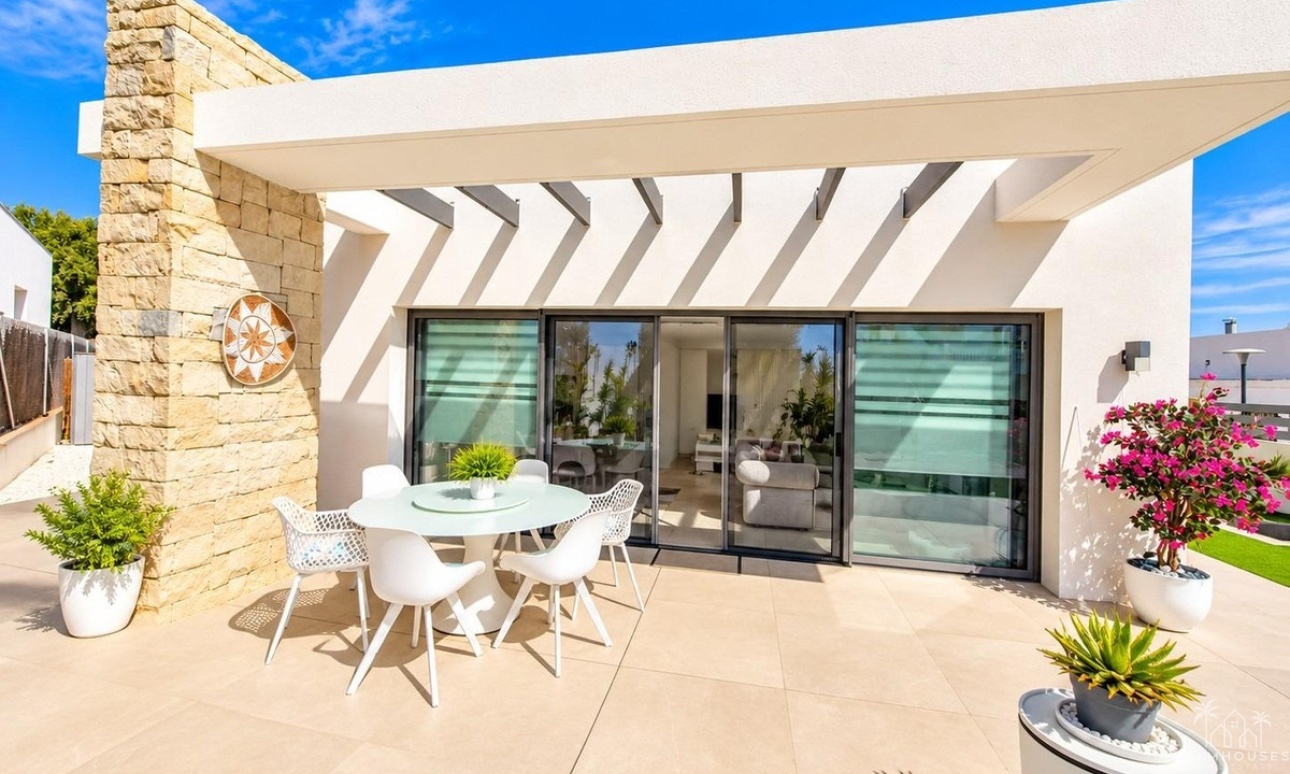 Resale - Villa - San Miguel de Salinas - San Miguel de Salinas Centro