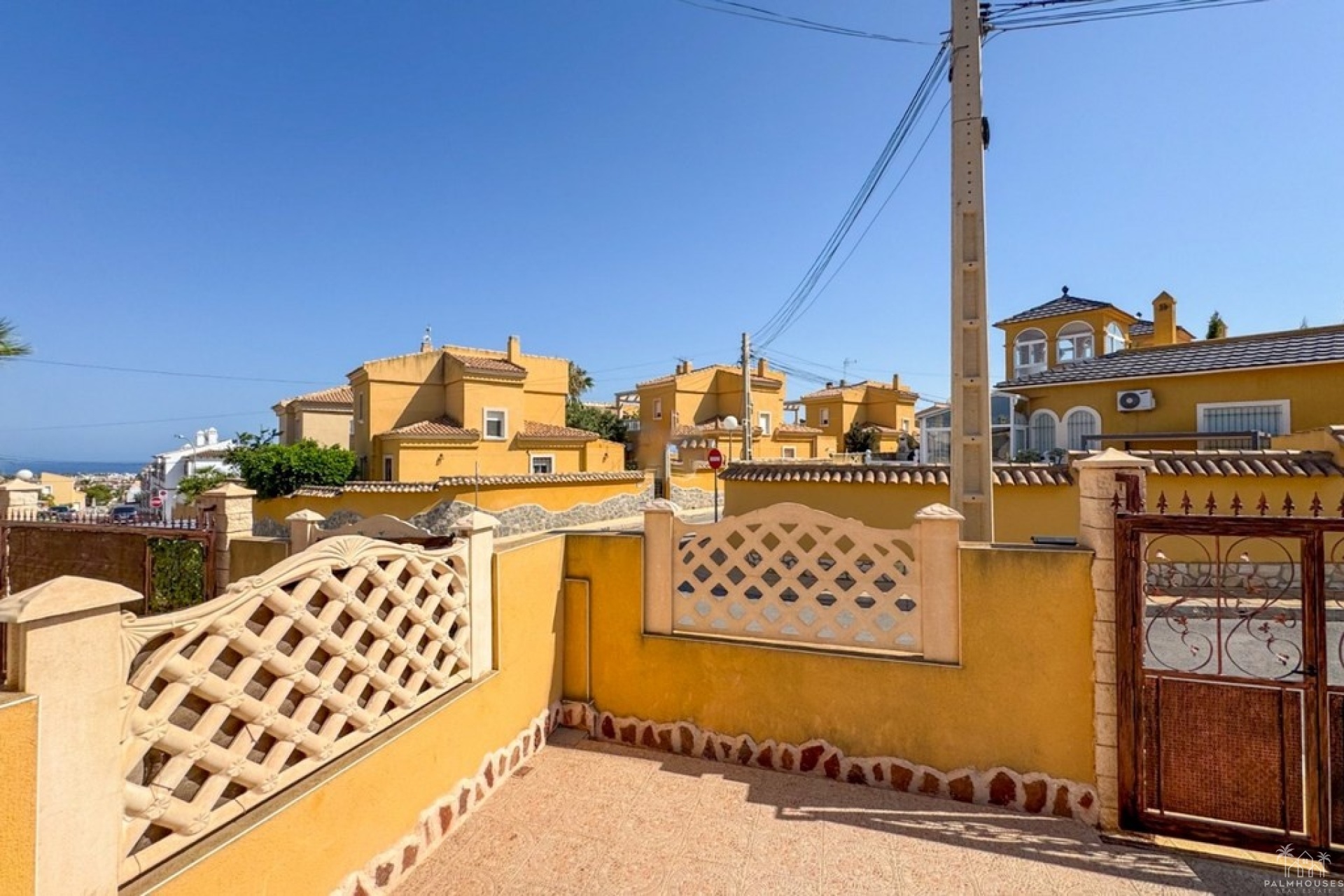 Resale - Villa - San Miguel de Salinas - San Miguel
