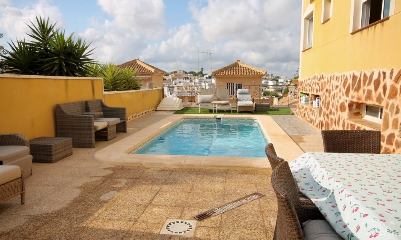 Resale - Villa - San Miguel de Salinas - San Miguel