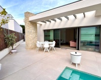 Resale - Villa - San Miguel de Salinas - Urbanizacion Blue Lagoon