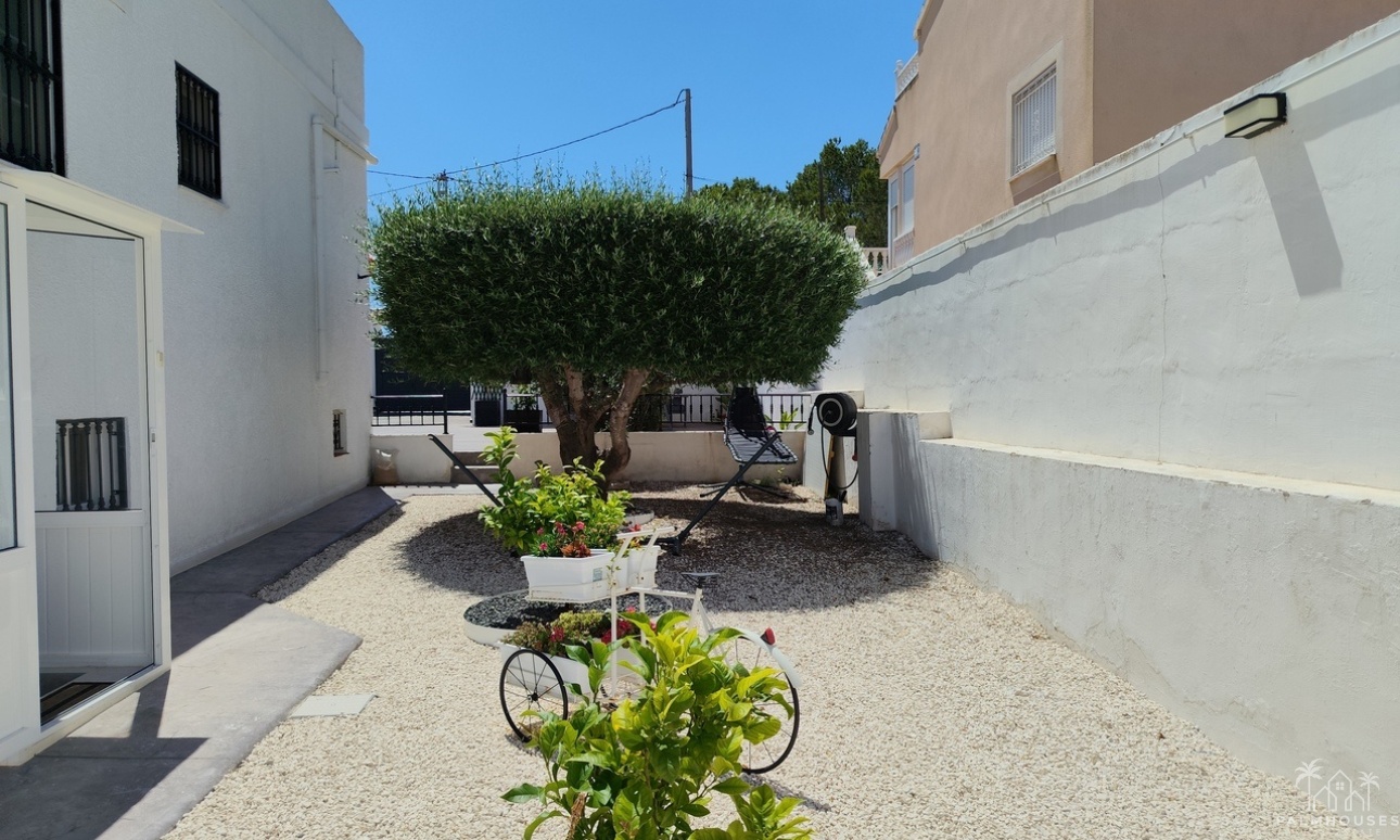 Resale - Villa - San Miguel / Vistabella Golf - Inland