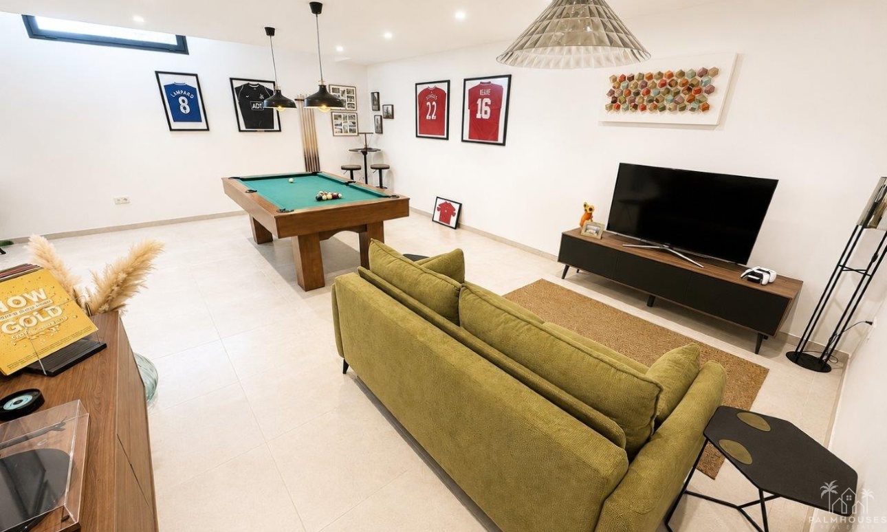 Resale - Villa - Santa Rosalia Resort - Inland