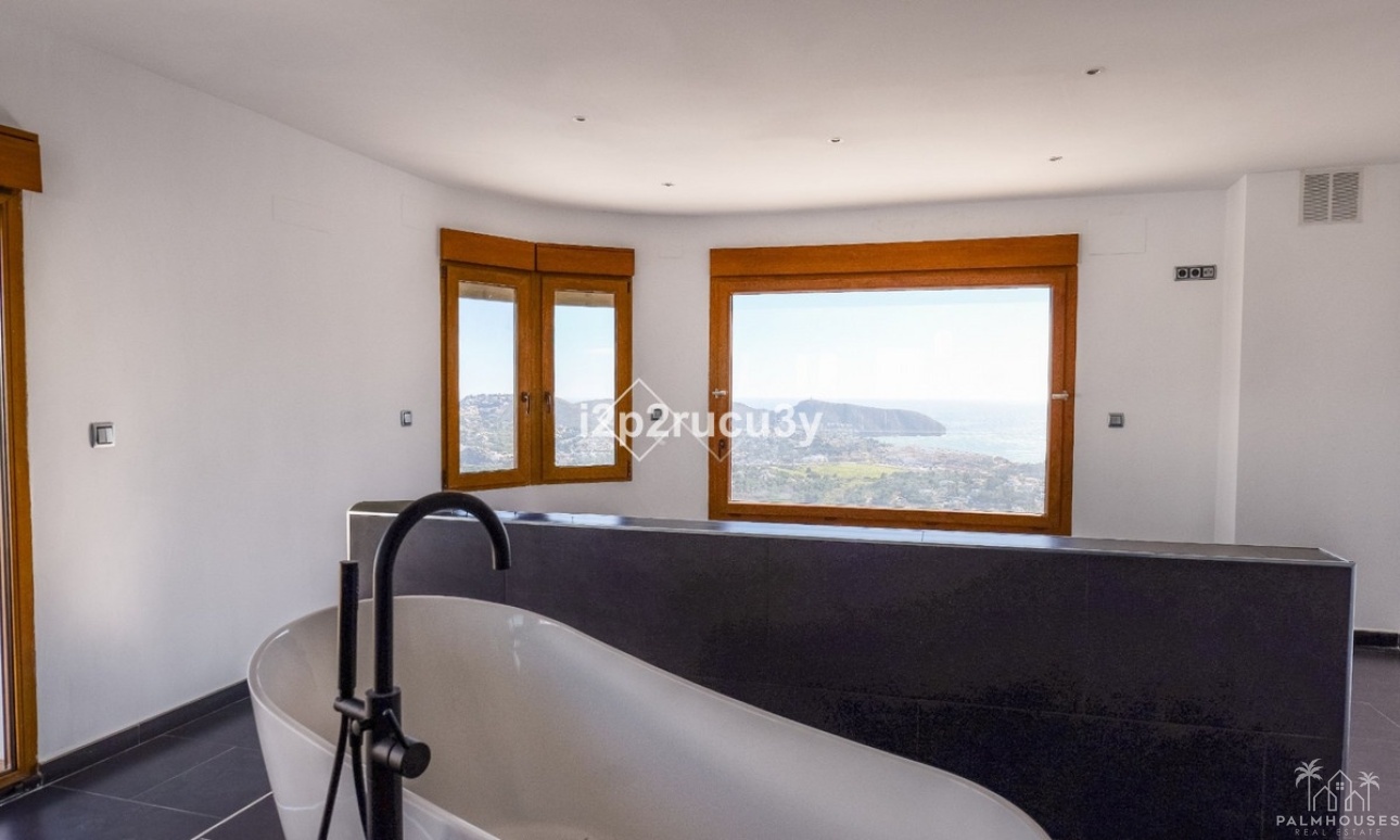 Resale - Villa - Teulada - Moraira