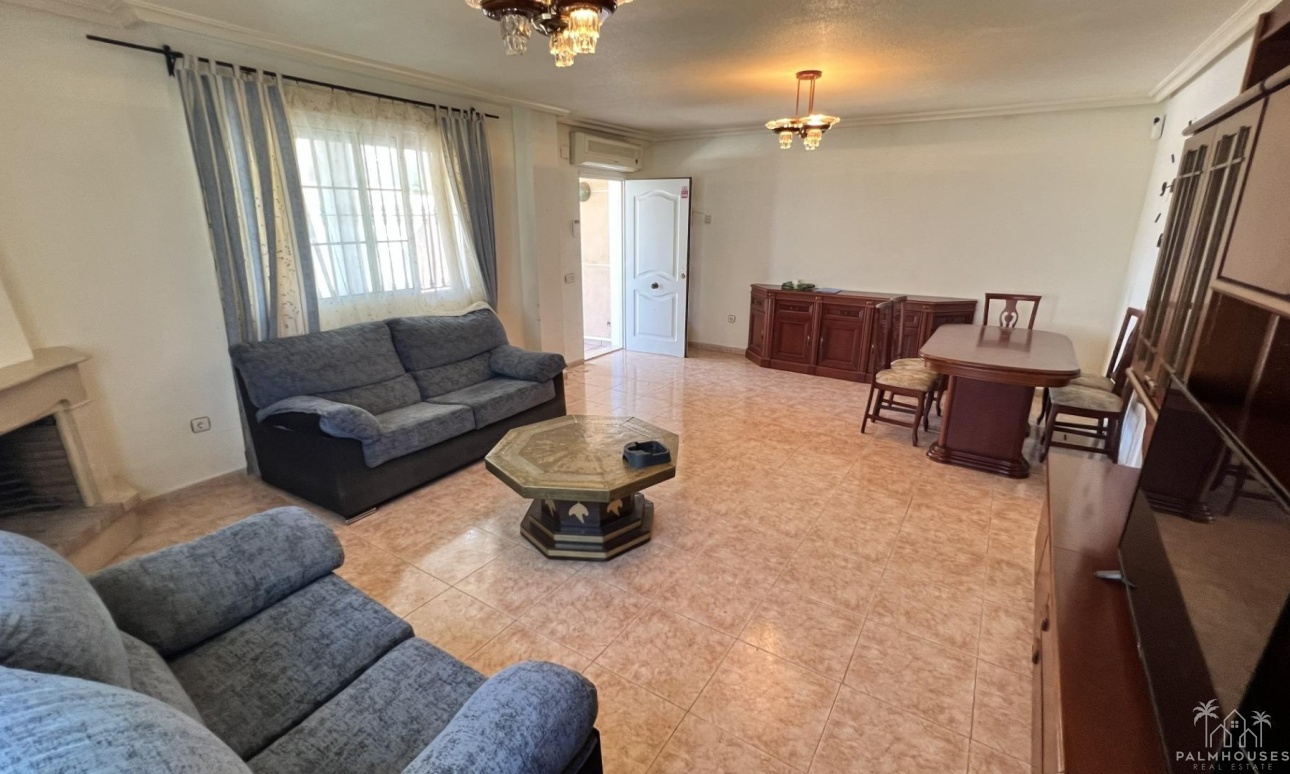 Resale - Villa - Torrevieja - Aguas Nuevas