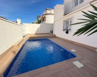 Resale - Villa - Torrevieja - Cabo cervera