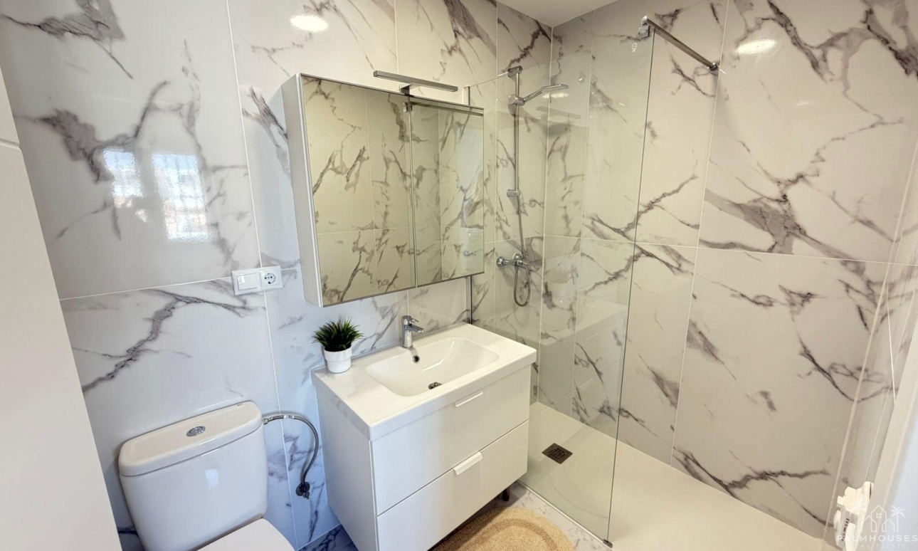 Resale - Villa - Torrevieja - Cabo cervera