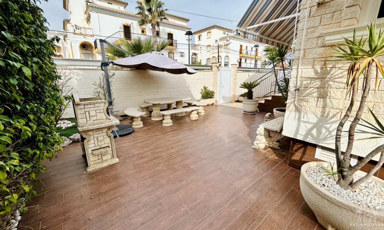 Resale - Villa - Torrevieja - Costa Blanca