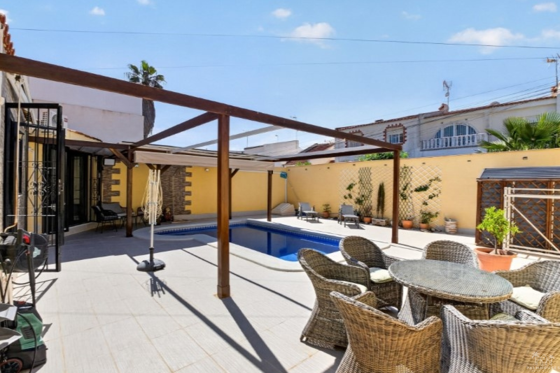 Resale - Villa - Torrevieja - Costa Blanca