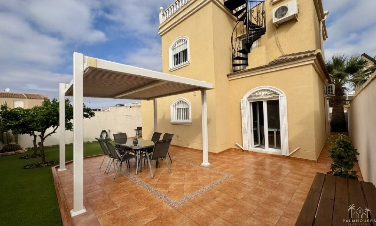 Resale - Villa - Torrevieja - Costa Blanca