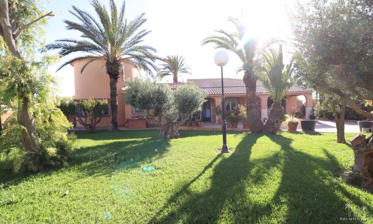 Resale - Villa - Torrevieja - Costa Blanca