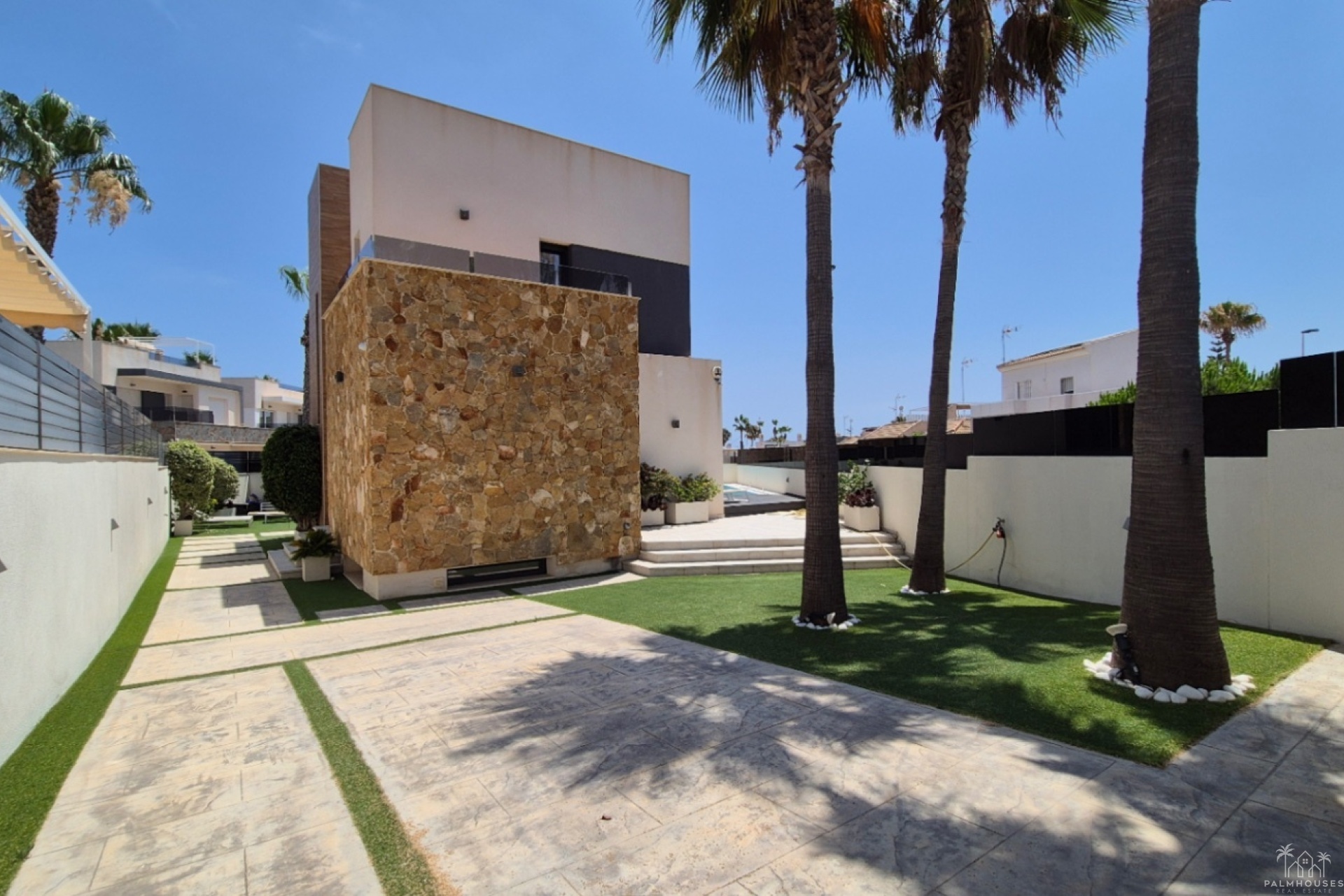 Resale - Villa - Torrevieja - Costa Blanca
