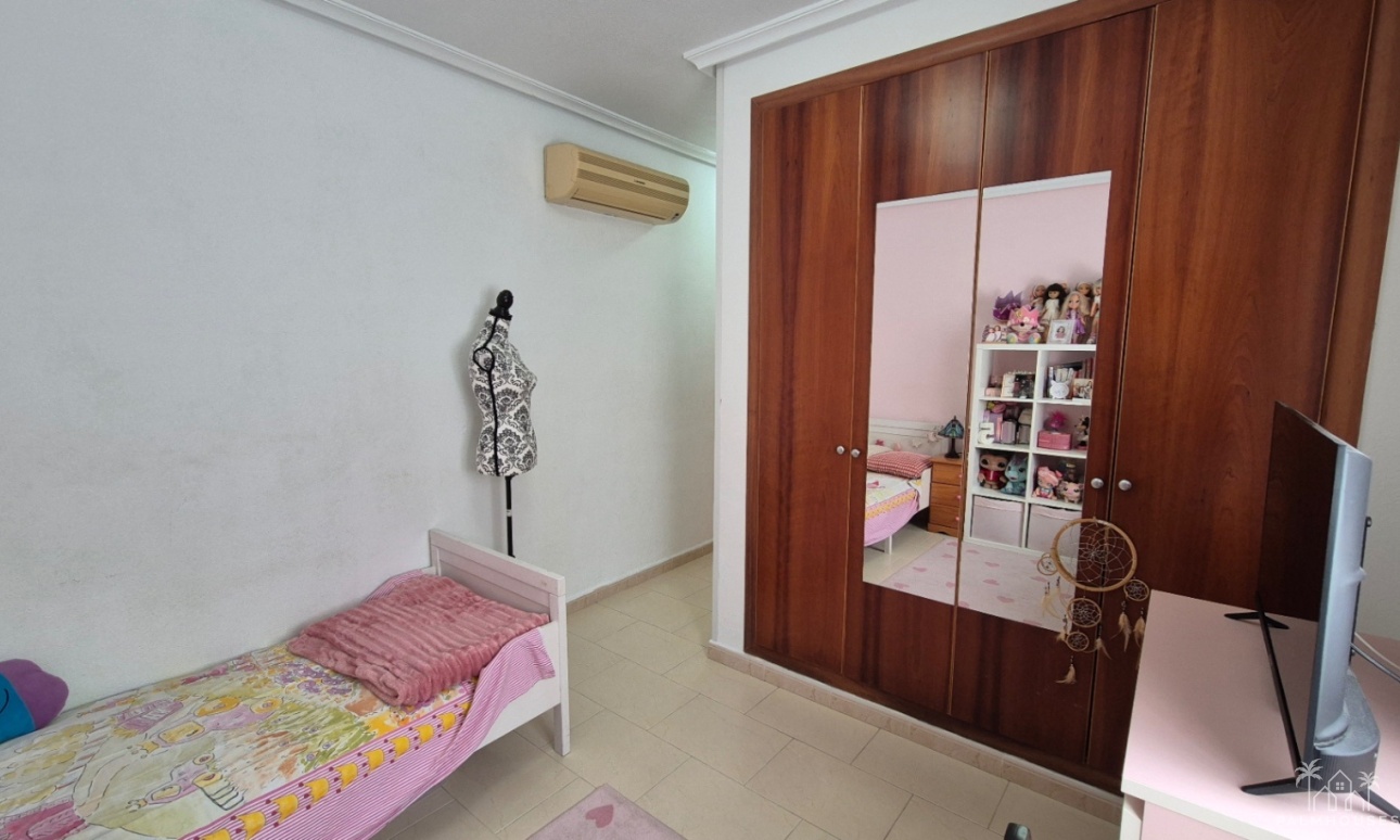 Resale - Villa - Torrevieja - Costa Blanca
