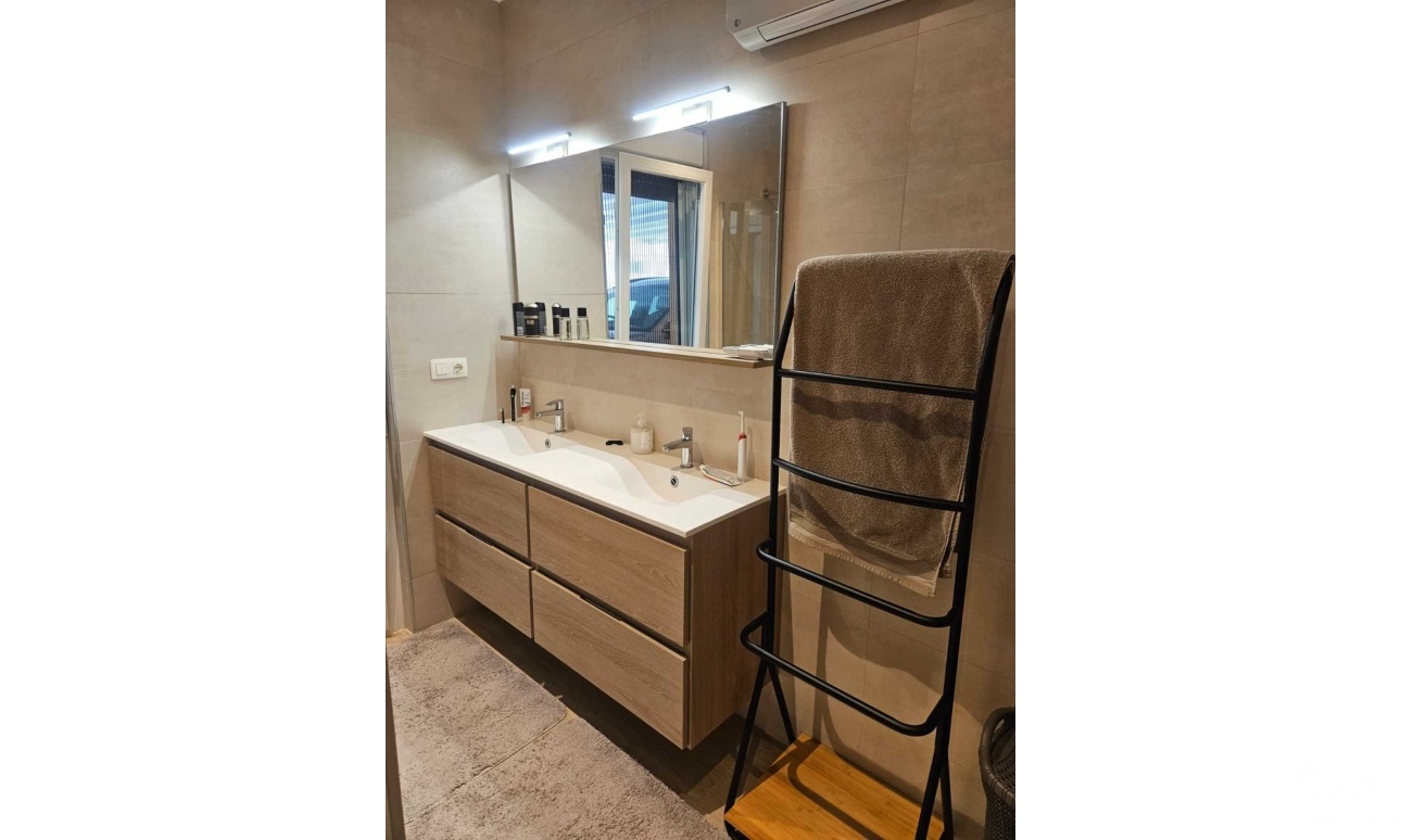 Resale - Villa - Torrevieja - Costa Blanca