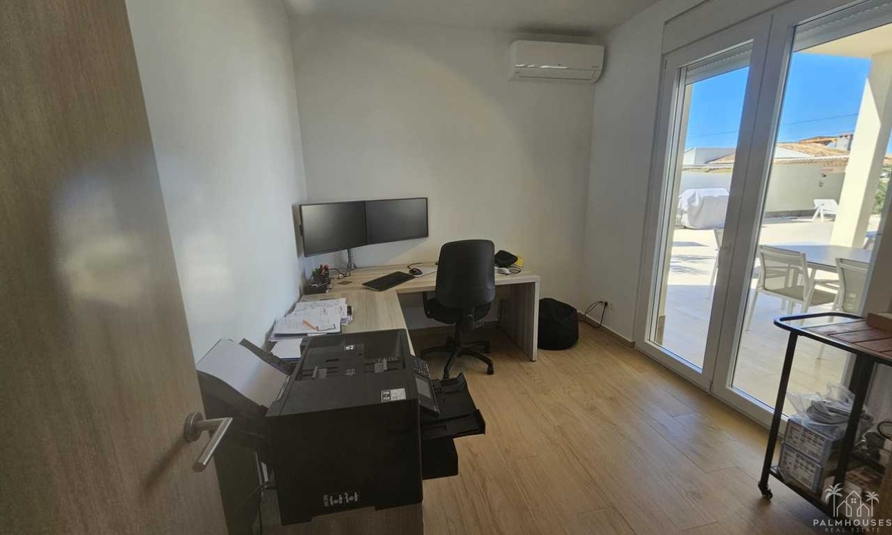 Resale - Villa - Torrevieja - Costa Blanca
