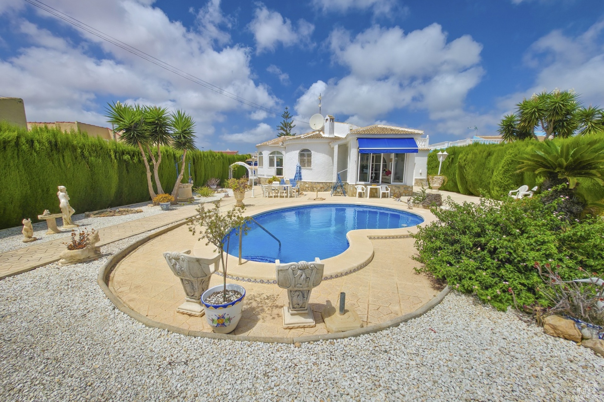 Resale - Villa - Torrevieja - Costa Blanca