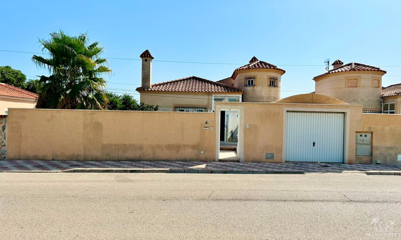 Resale - Villa - Torrevieja - Costa Blanca
