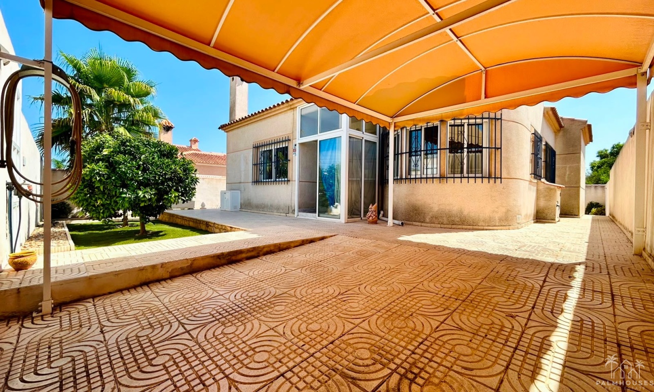 Resale - Villa - Torrevieja - Costa Blanca