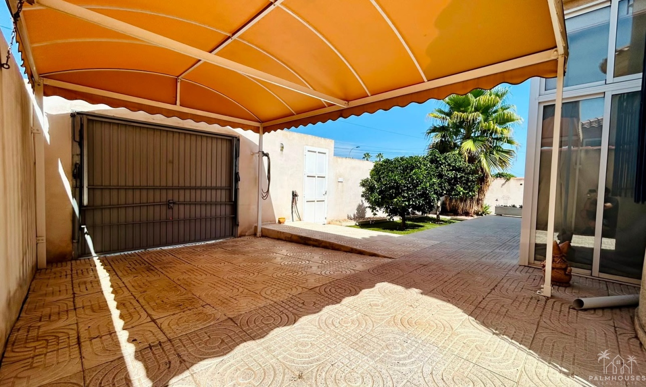 Resale - Villa - Torrevieja - Costa Blanca
