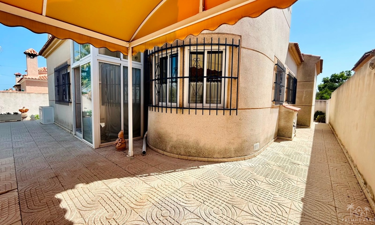 Resale - Villa - Torrevieja - Costa Blanca