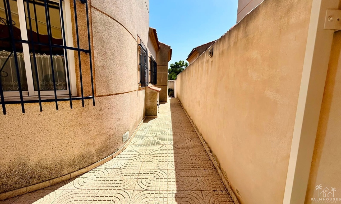 Resale - Villa - Torrevieja - Costa Blanca